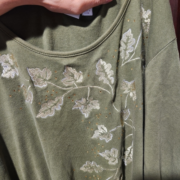 Quacker Factory 3X Green Leaf Beaded Knit Top St. Patrick's Day Shirt - Picture 6 of 6